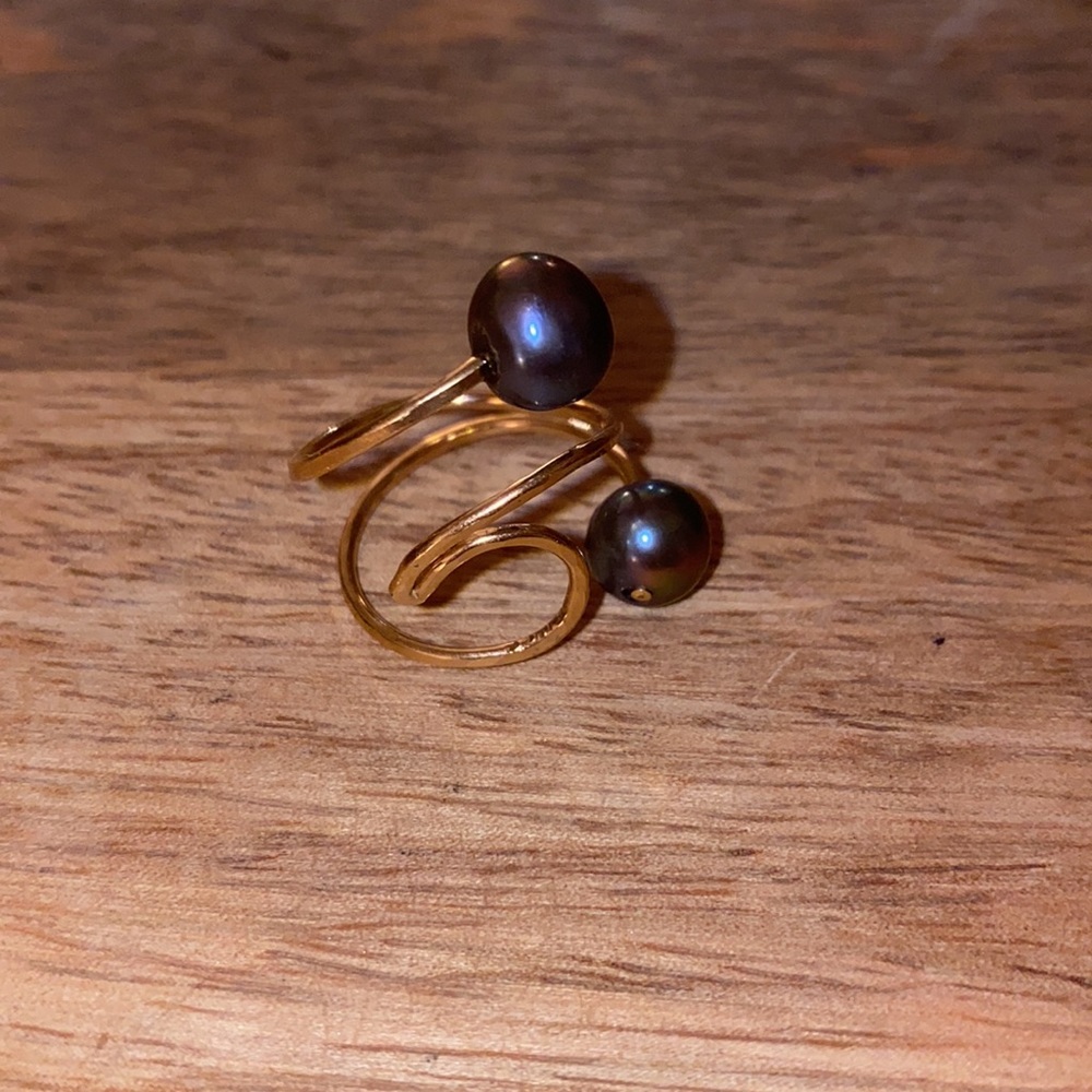 NWOT 14k GF Fresh water pearl wave ring